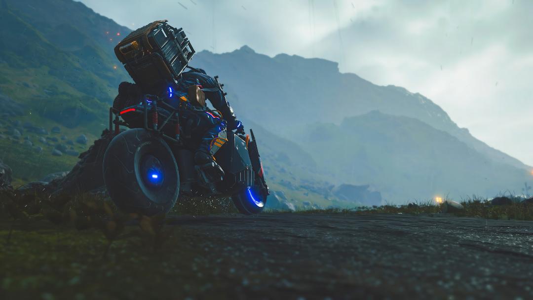 موتورسواری در کوهستان‌های بازی Death Stranding