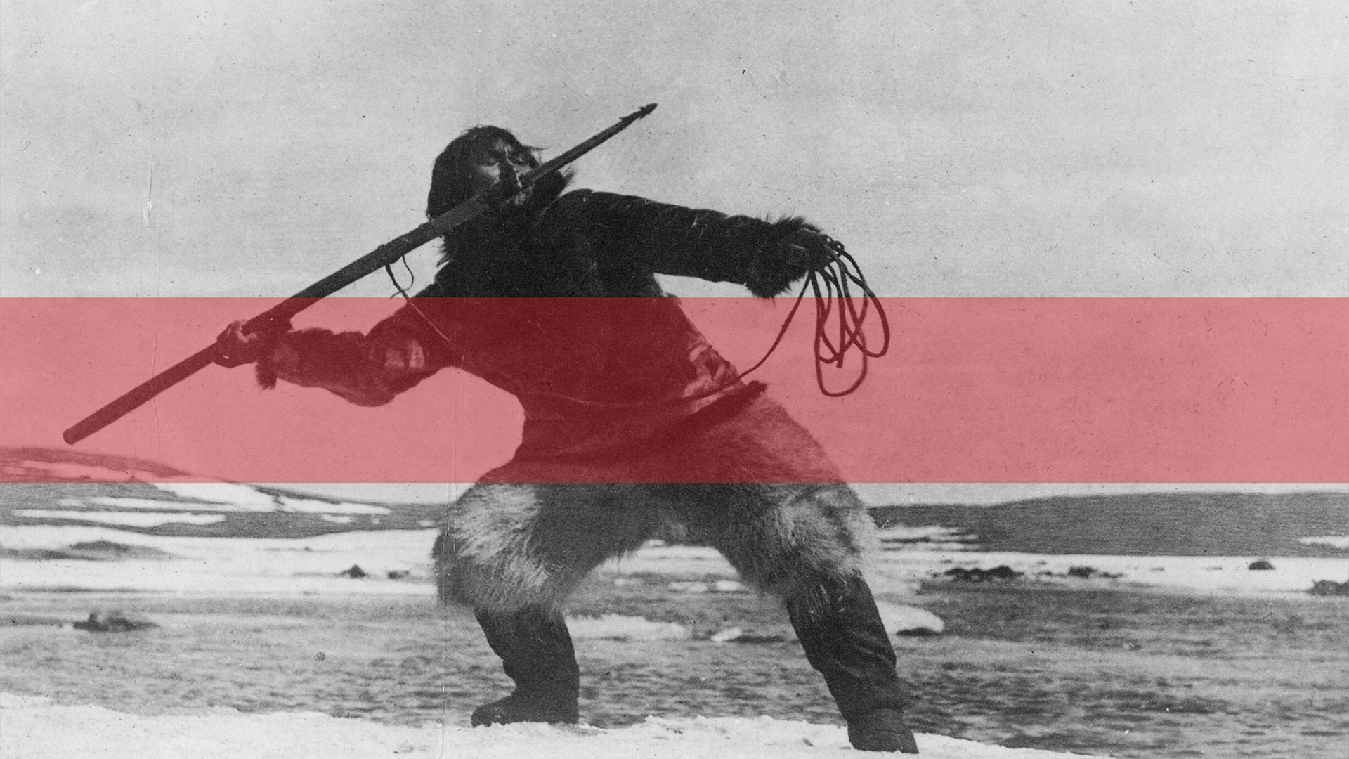 نانوک در حال پرتاب نیزه در مستند Nanook of the North
