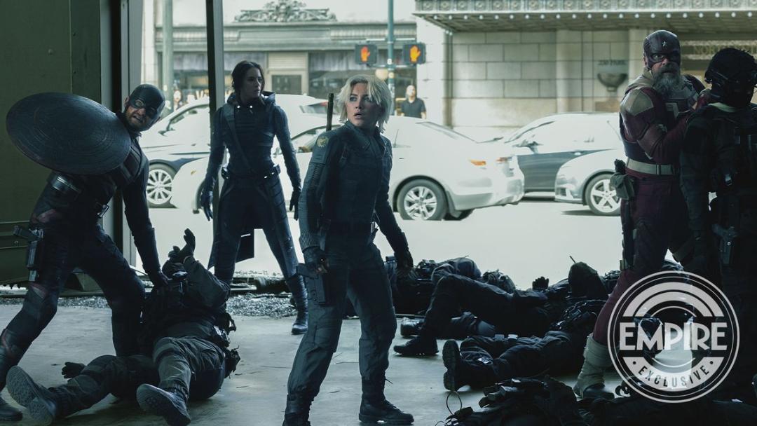 اعضای تاندربولتز در خیابان در فیلم *Thunderbolts