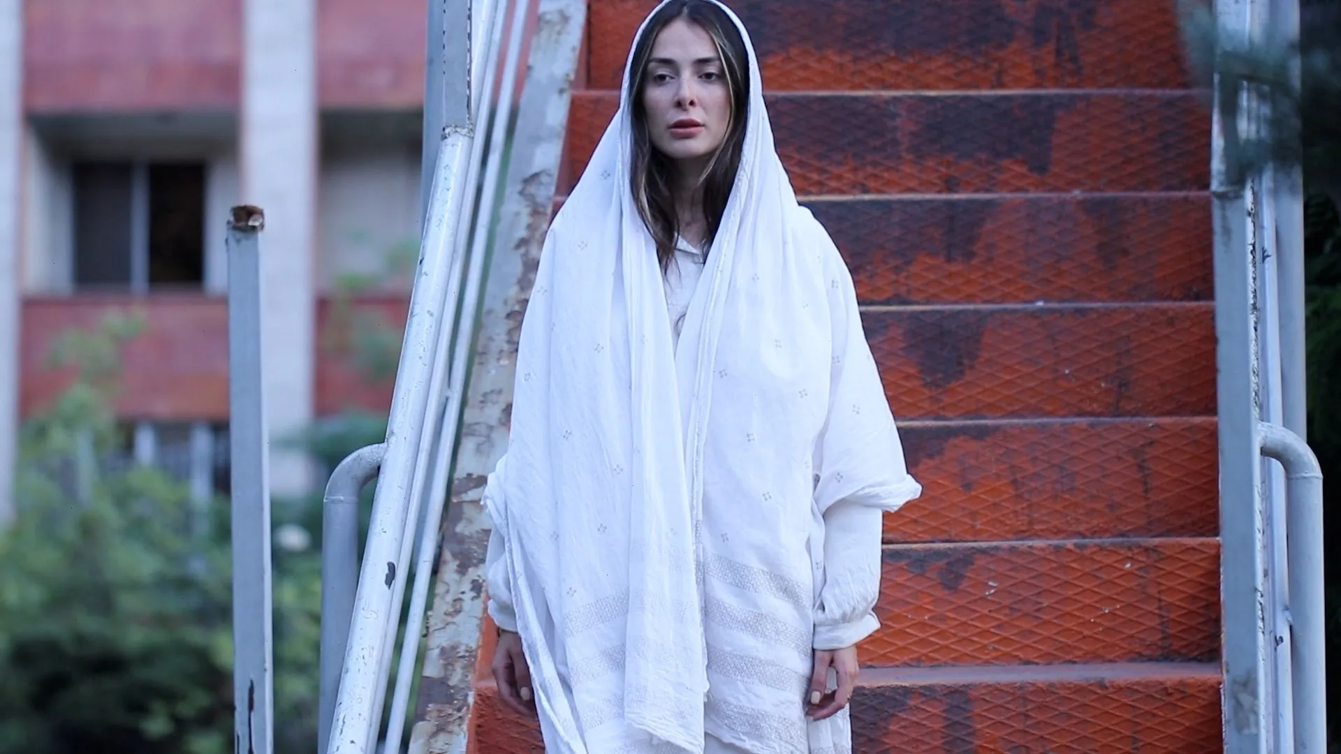 پانیز رهنما در فیلم کوتاه Paradoxical Dream