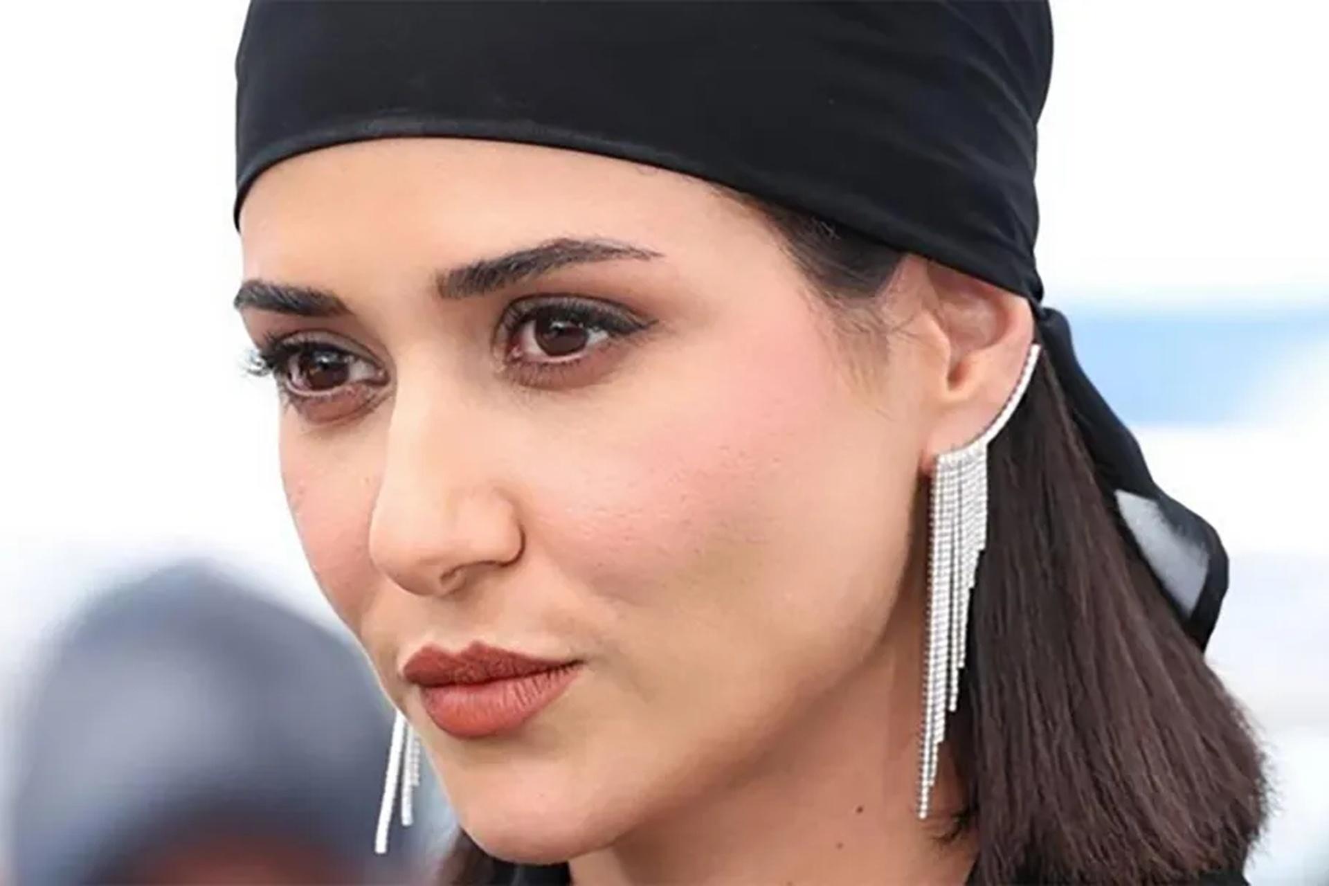 پریناز ایزدیار در فیلمزی