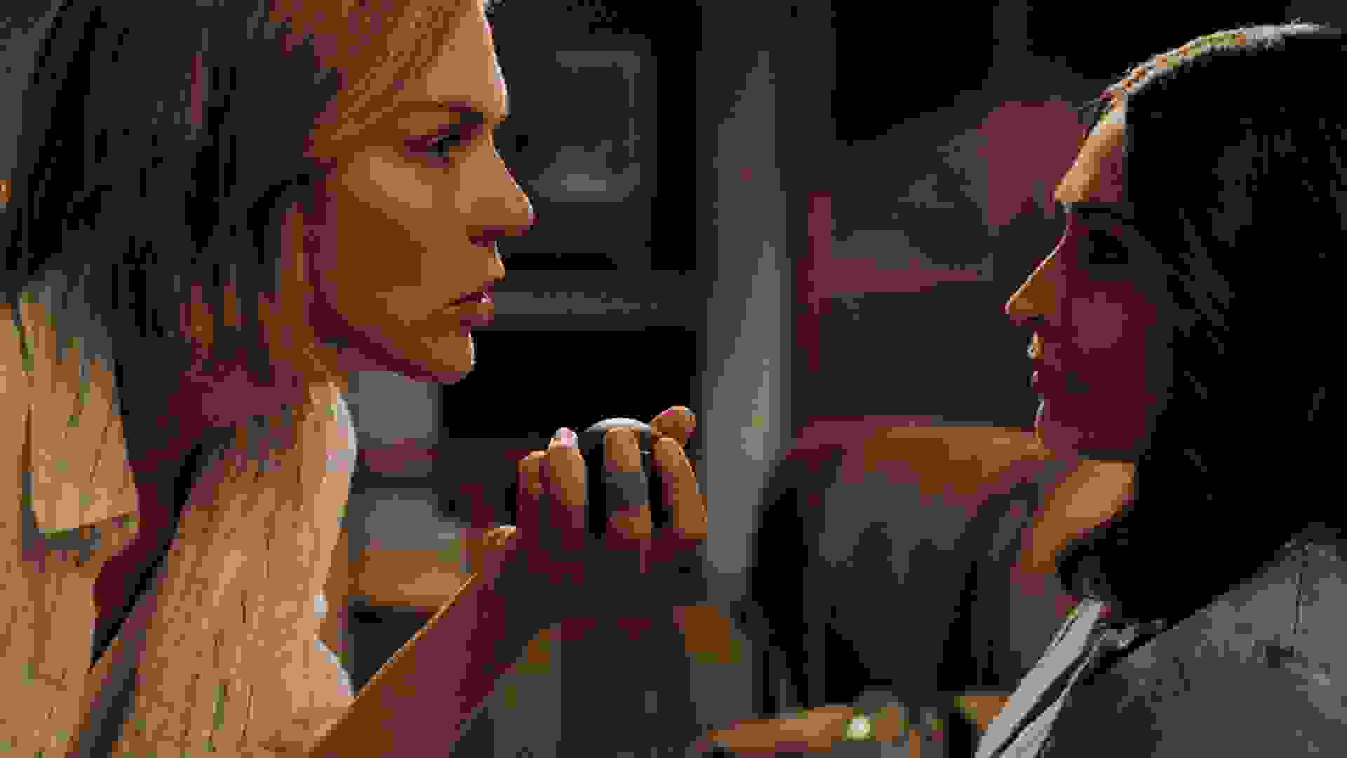 ریا سیهورن در حال نگاه کردن در سریال Pluribus