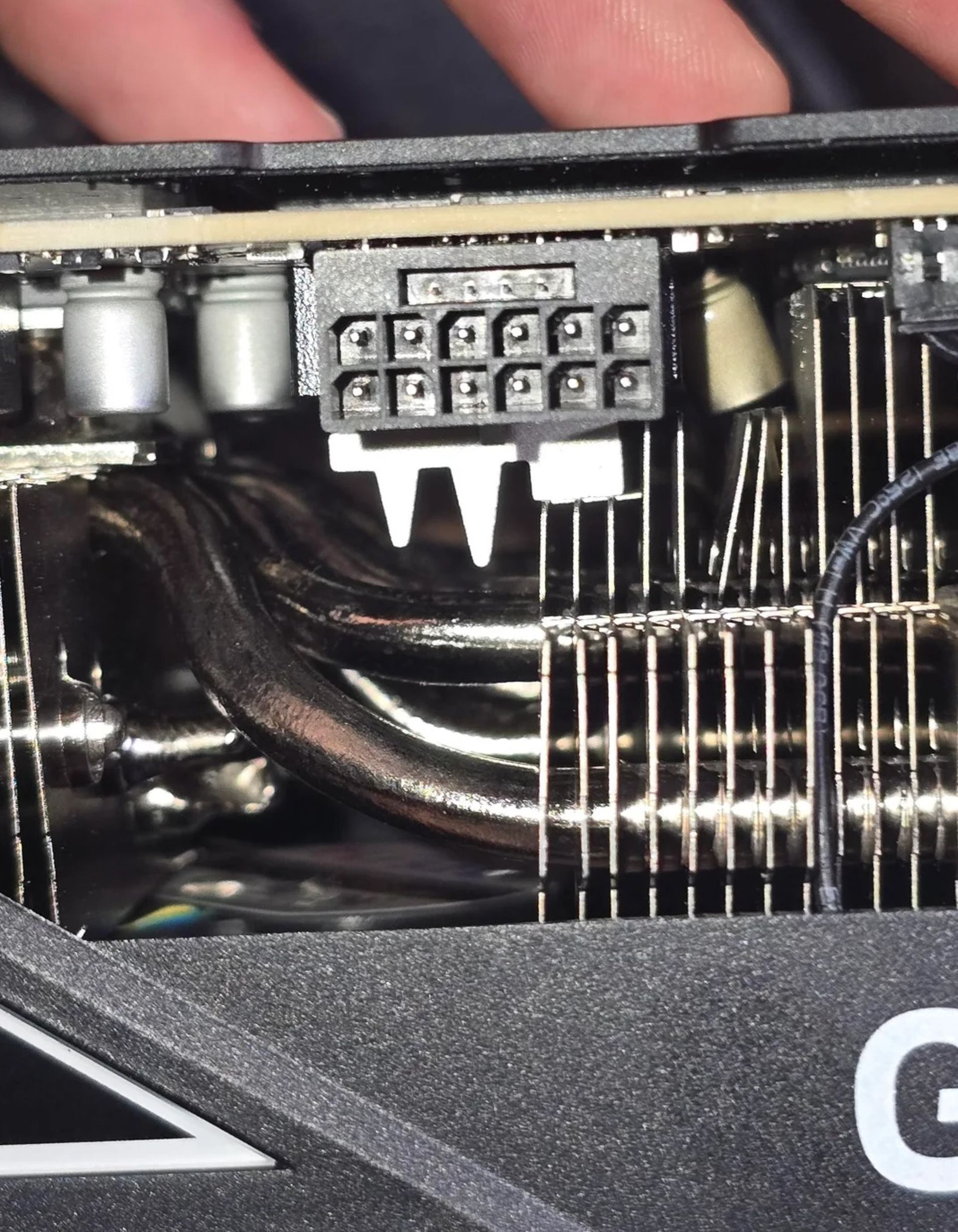 انفجار خازن در کارت گرافیک RTX 5090 شرکت PNY