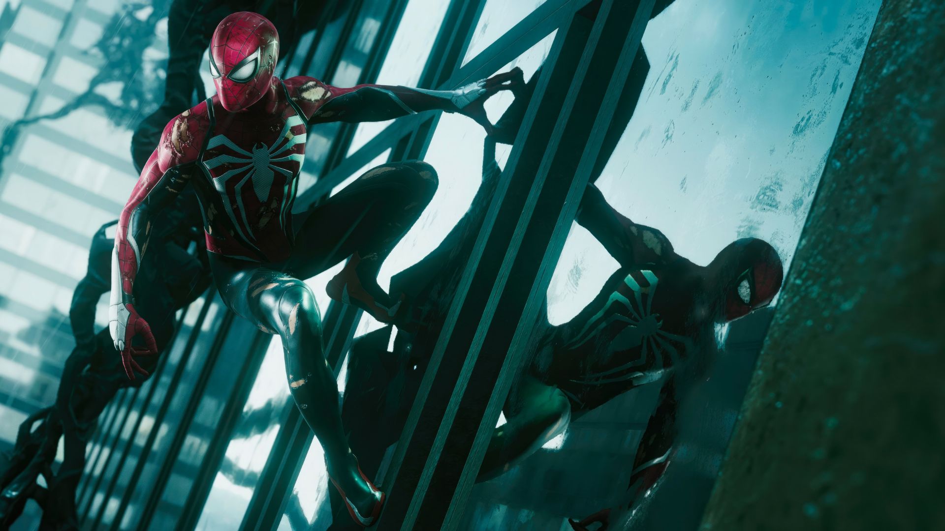 انعکاس تصویر مرد عنکبوتی در شیشه‌های یک ساختمان در بازی Marvel's Spider-Man 2