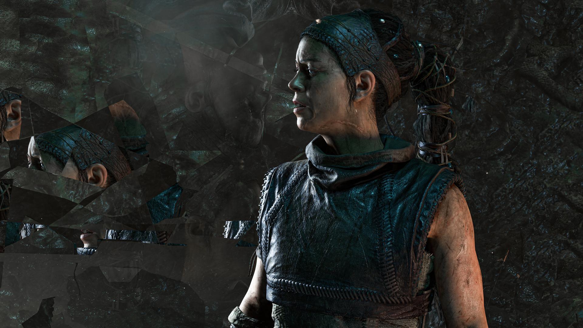 انعکاس چهره سنوئا (Senua) در آینه‌های شکسته در بازی Senua's Saga: Hellblade II