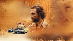 چهره مات دیلمون (Matthew McConaughey) در کنار خودروی قدیمی و پرچم آمریکا