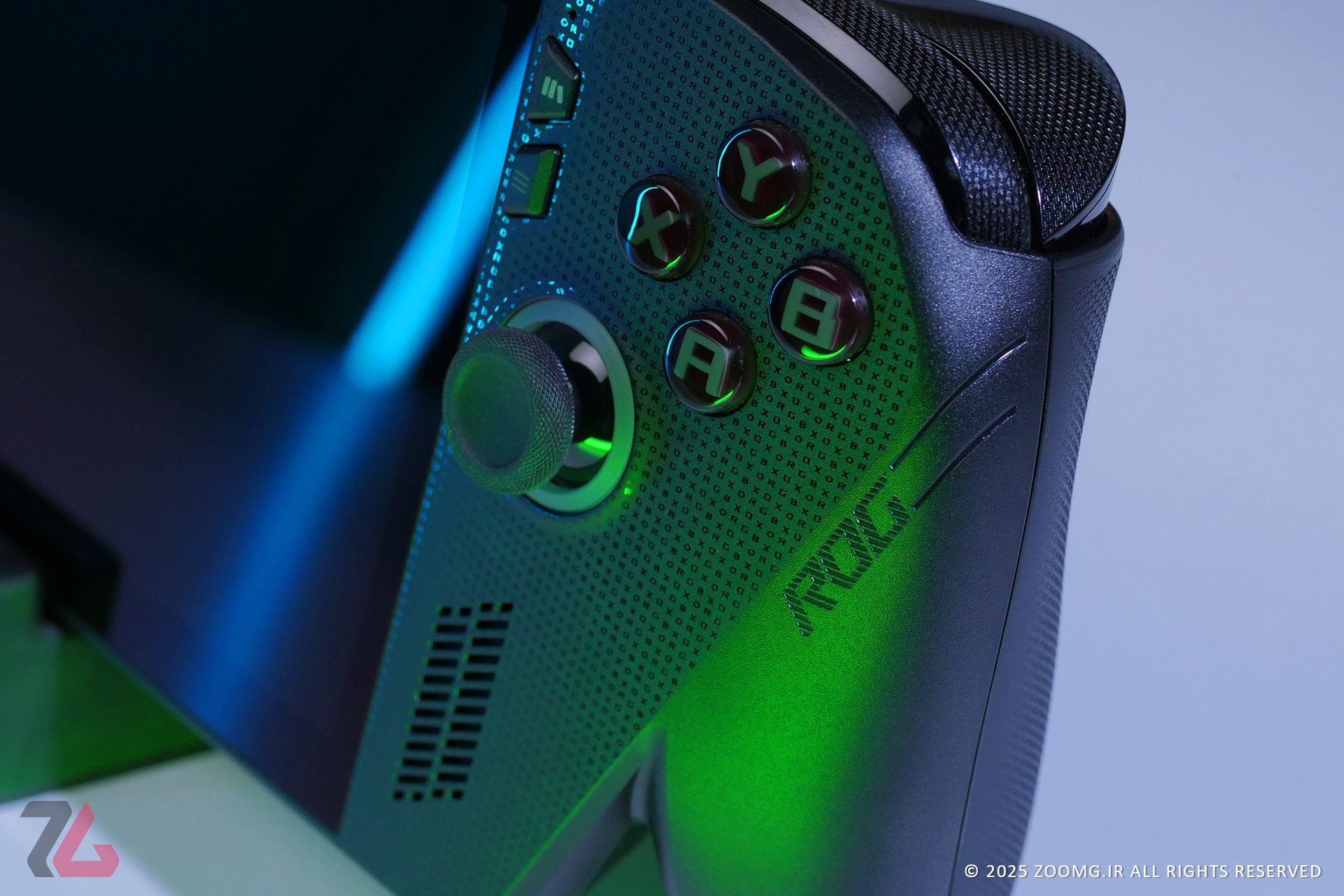 تصویر درگاه خروج حرارت و سیستم تهویه دستگاه ROG Xbox Ally X