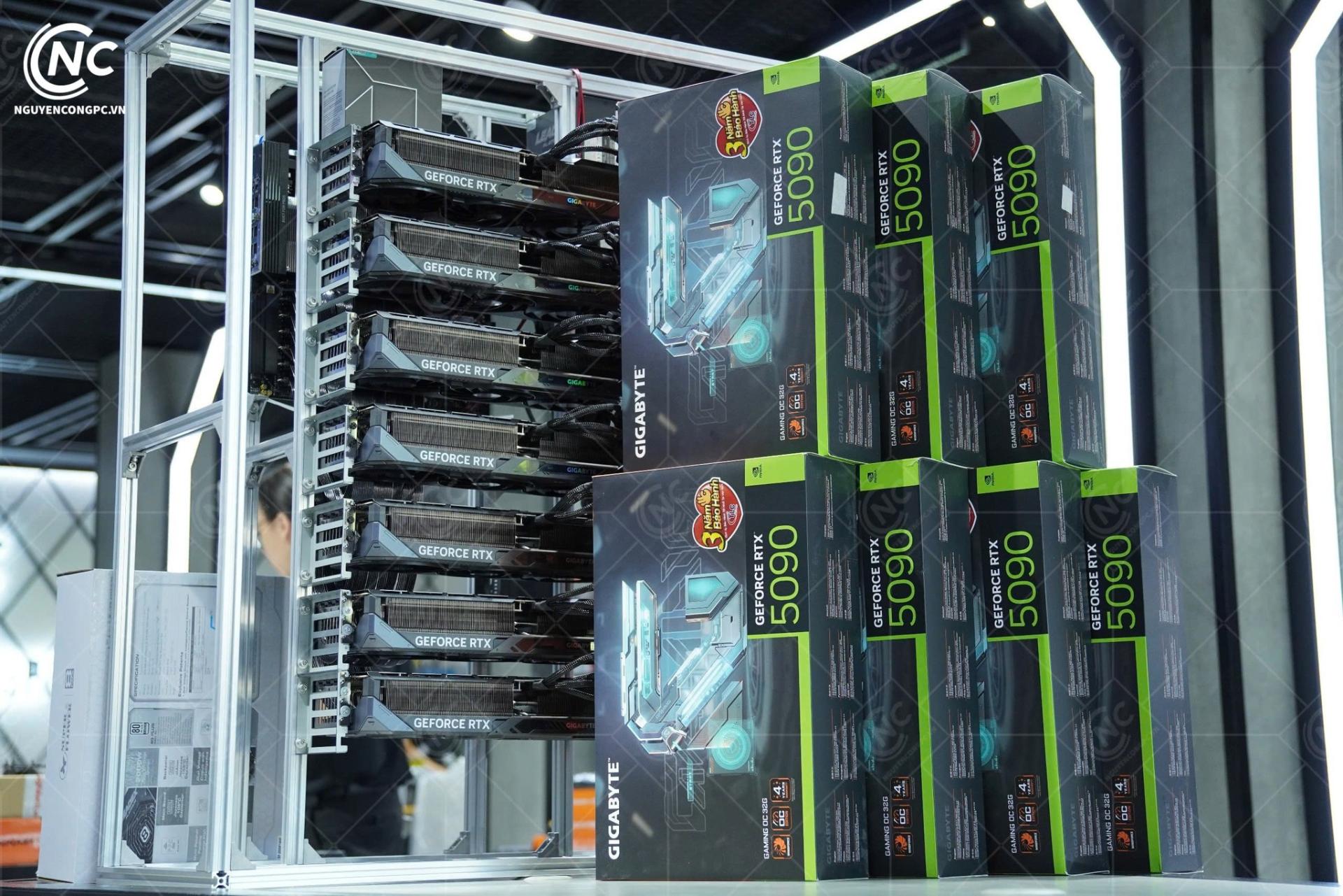 نصب خوشه‌ای کارت‌های گرافیک RTX 5090 در فروشگاه ویتنامی