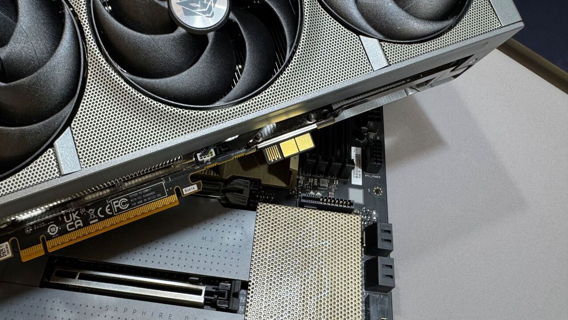 کارت گرافیک Sapphire Radeon RX 9070 XT