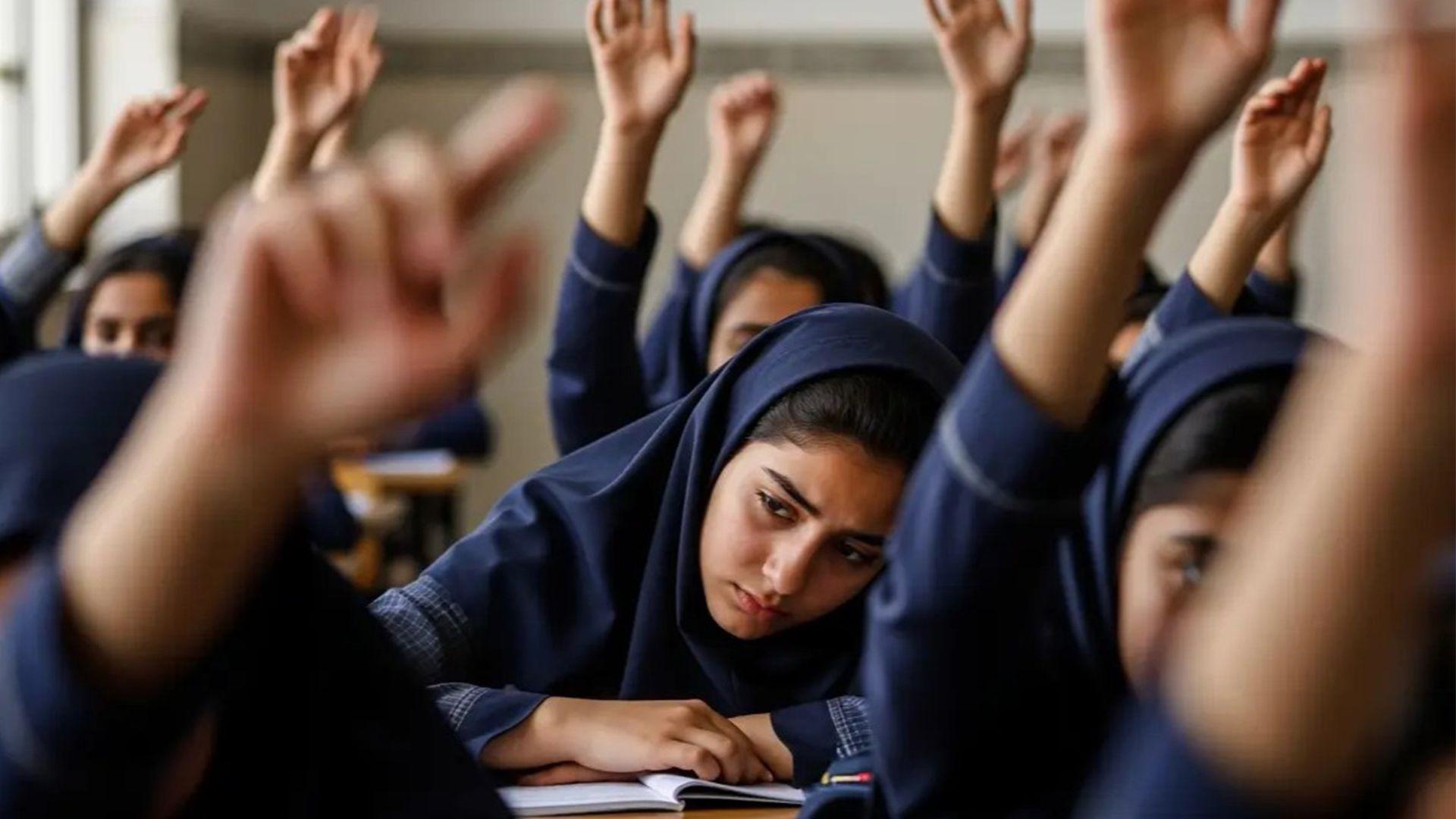 دانش آموز پر استرس