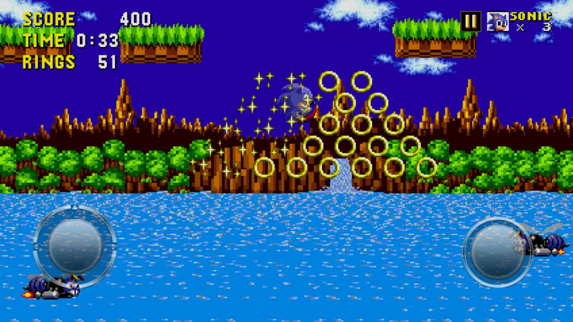 شخصیت سونیک (Sonic the Hedgehog) در حال جمع‌آوری حلقه‌های طلایی در مرحله بازی