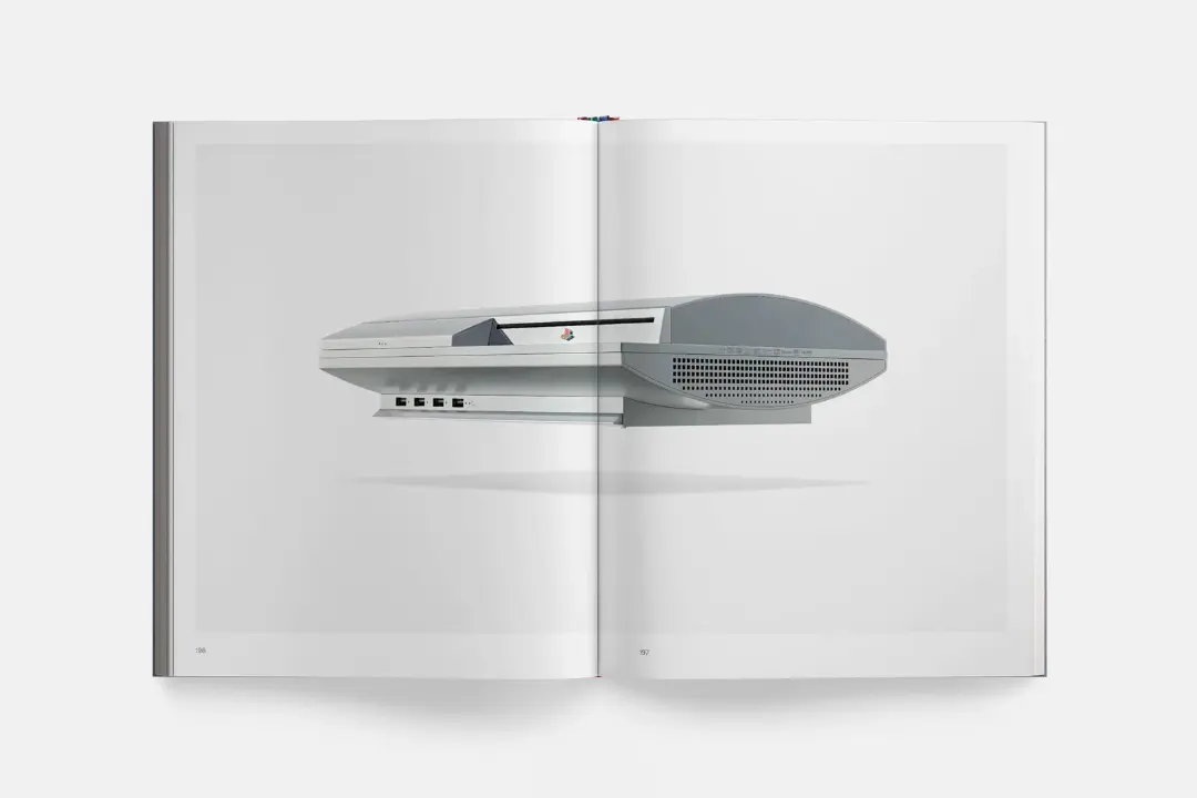 کنسول بازی پلی‌استیشن (PlayStation) نسل اول سونی در صفحات یک کتاب