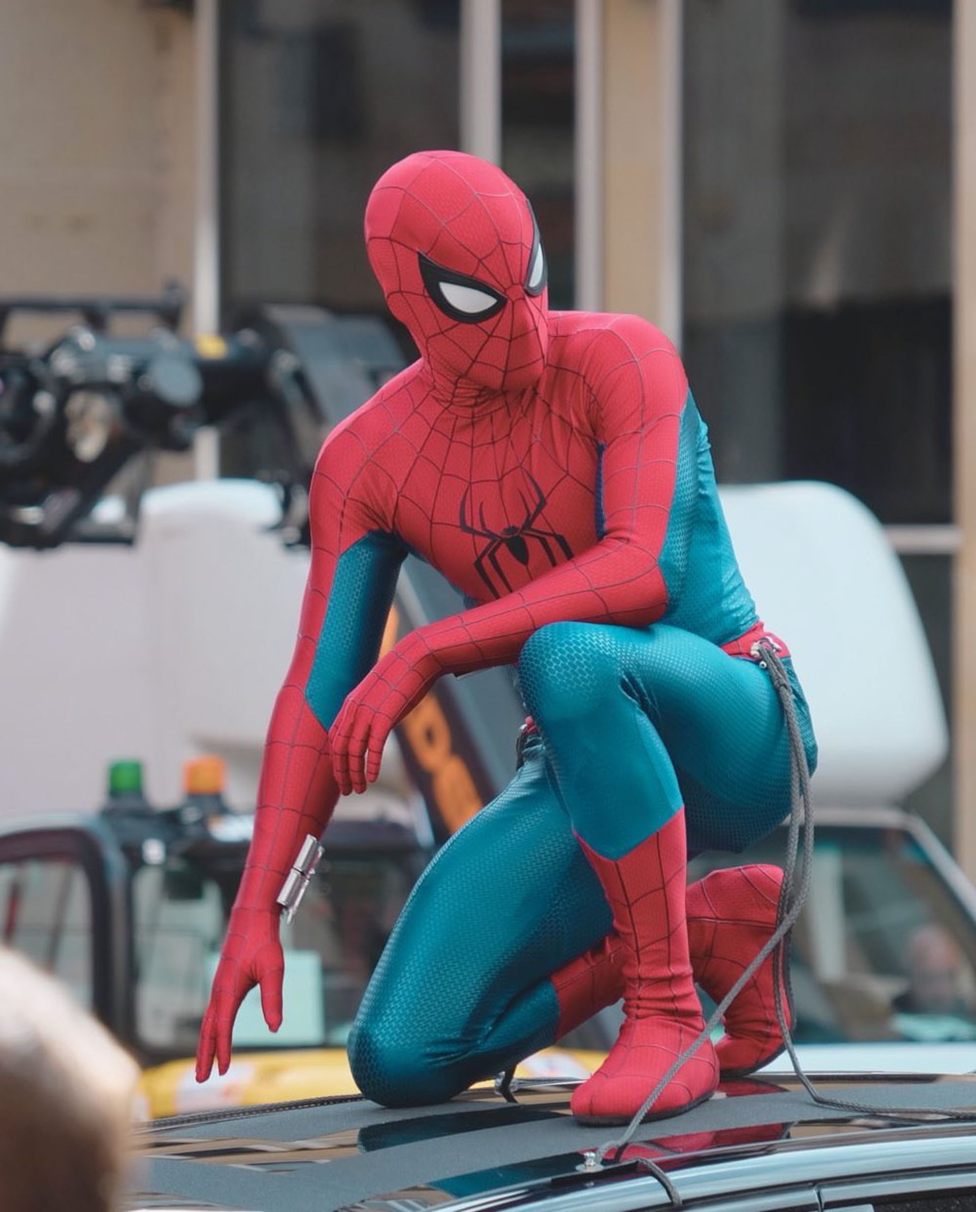 بدلکاری جذاب مرد عنکبوتی در پشت صحنه فیلمبرداری فیلم Spider-Man: Brand New Day