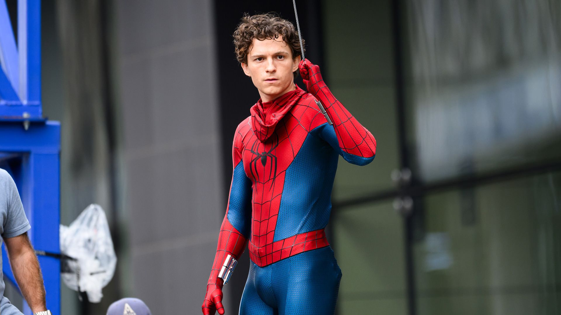 تام هالند در نقش مرد عنکبوتی در پشت صحنه فیلم Spider-Man: Brand New Day