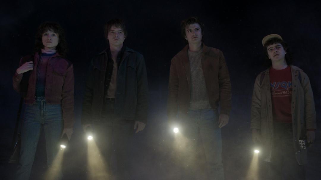 داستین، استیو، ننسی و جاناتان در دنیای وارونه در بخش دوم سریال Stranger Things 5