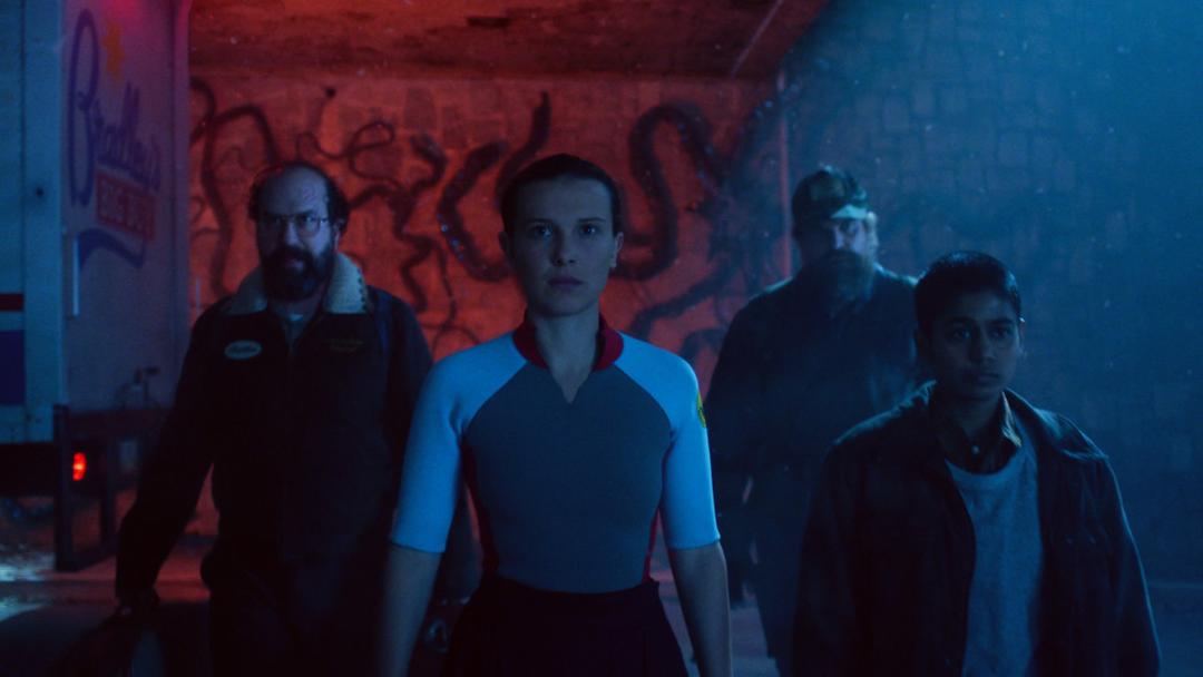 ایلون و هاپر به‌همراه تیمش در قسمت پایانی سریال Stranger Things 5