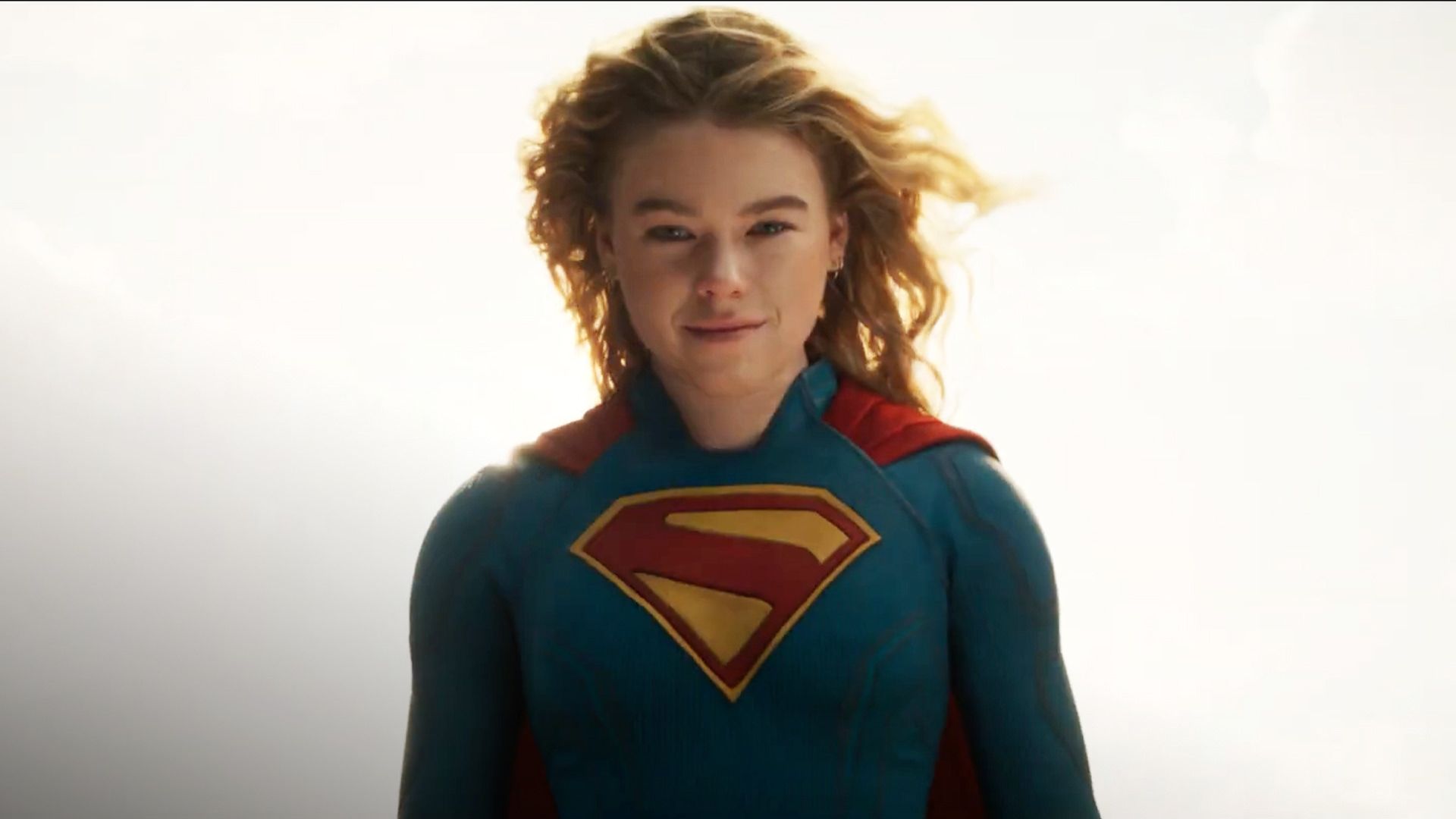 لبخند سوپرگرل در فیلم Supergirl