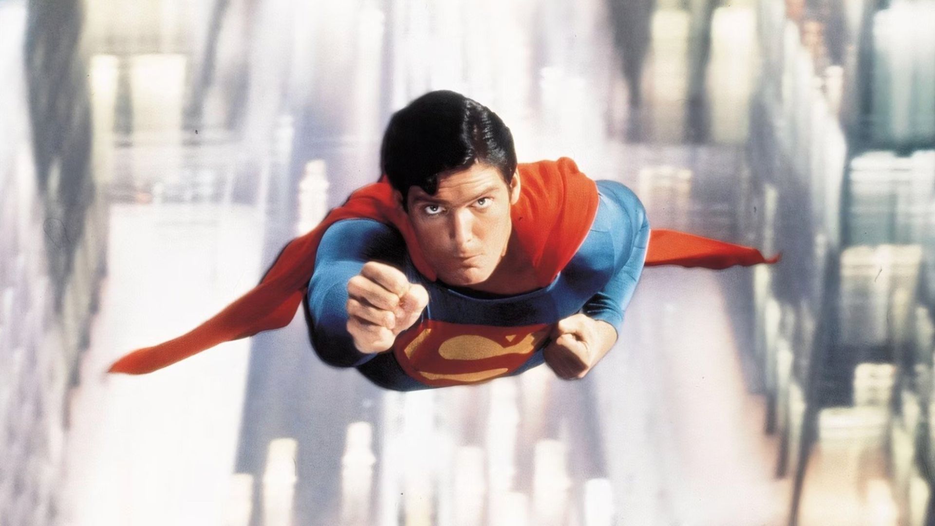 سوپرمن در حال پرواز به جلو در مستند Super/Man: The Christopher Reeve Story