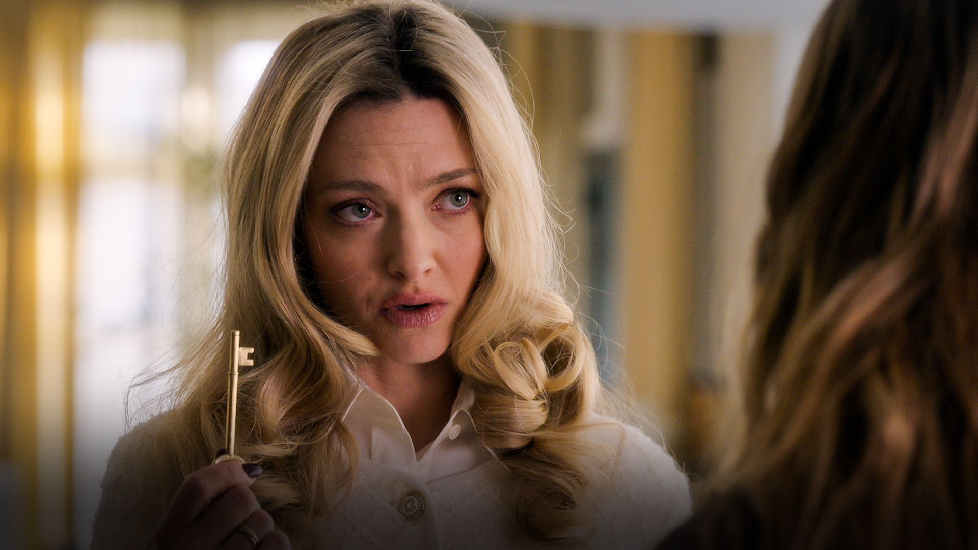 آماندا سایفرد در فیلم The Housemaid