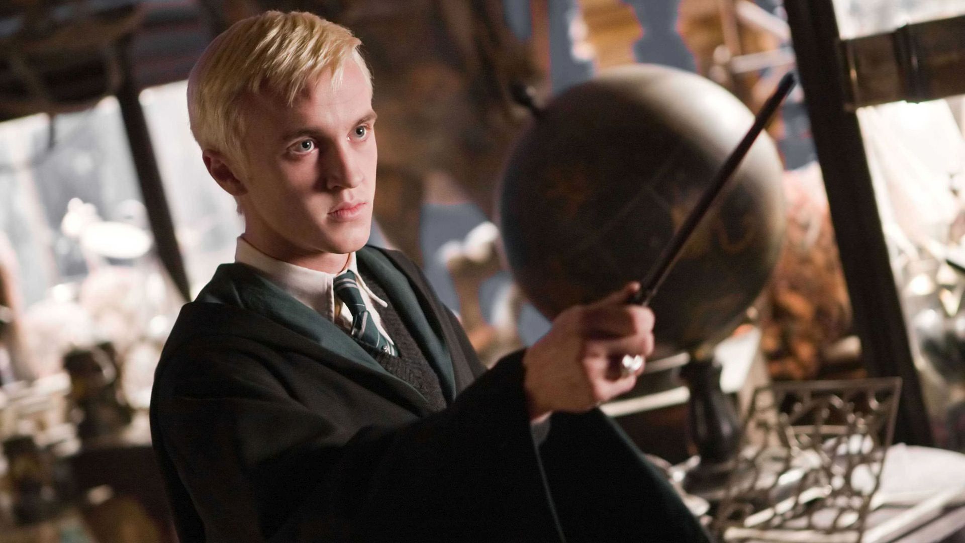 تام فلتون در نقش دراکو مالفوی در فیلم Harry Potter And The Half-Blood Prince
