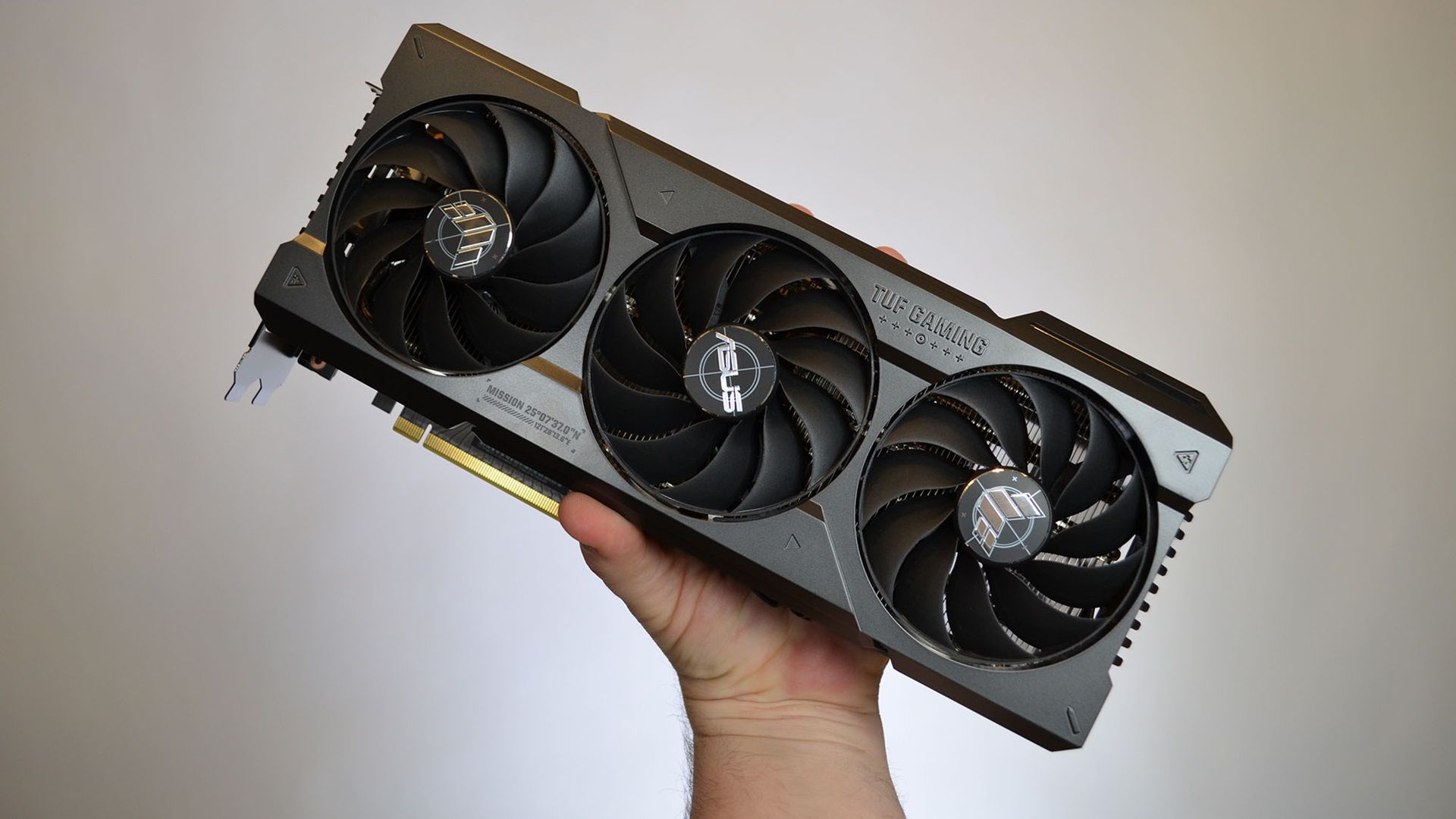 کارت گرافیک کاستوم GeForce RTX 5070