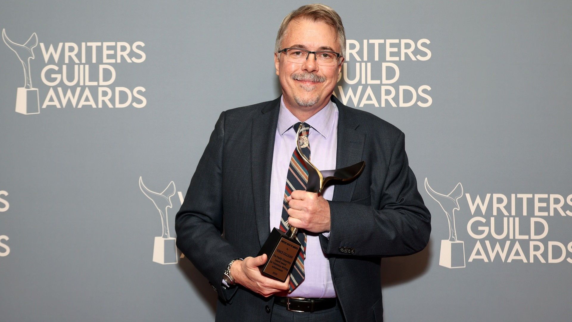 وینس گیلیگن در مراسم جوایز نویسندگان آمریکا