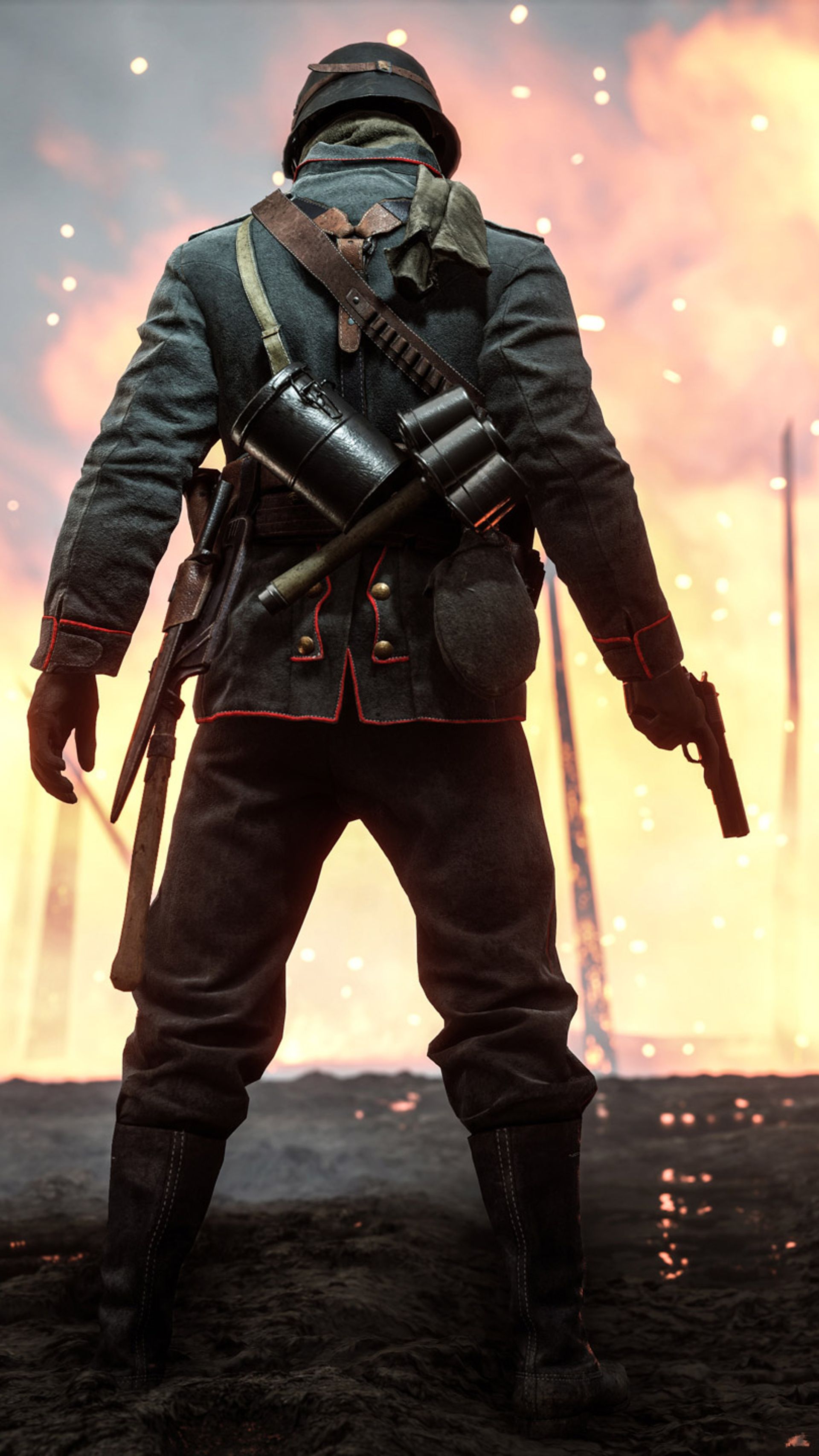 سرباز نیروهای متحد مشغول تماشای شعله‌های آتش در بازی Battlefield 1
